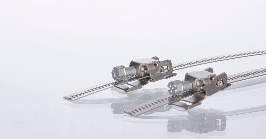 Housing Hose Clips to suit Lightning Strangle Band (per 50)